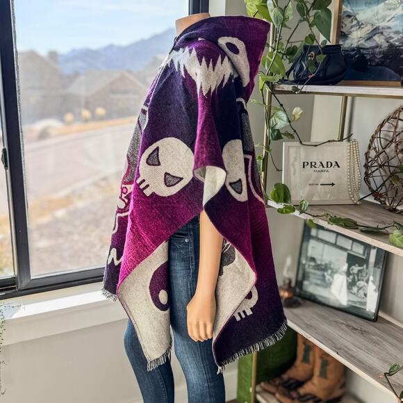 Kuromi Wool Hooded Pullover Poncho, Perfect Gift, Winter Cozy, One Size Fits All - Picture 6 of 10